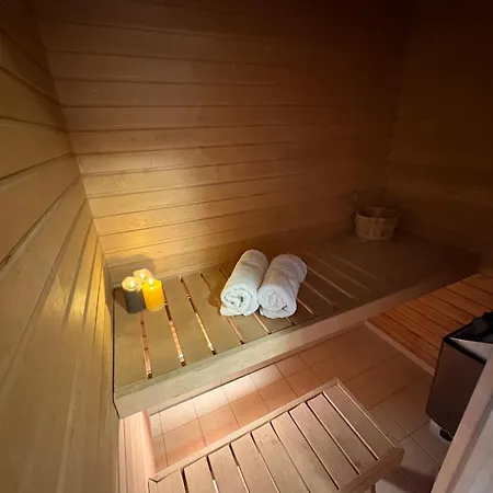 דירה Cozy With Sea View And Sauna